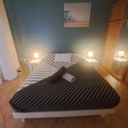 Apartment T2 Proche Du Port, Zone Pietonne